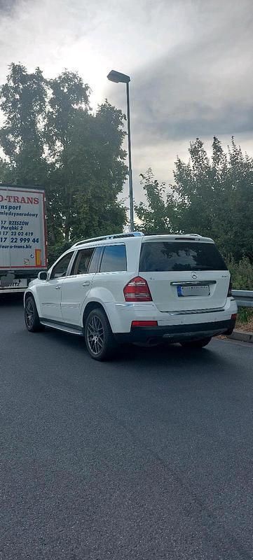 Weiß Gebraucht 2010 Mercedes GL320 SUV | 18.000 € - Bild 1/4