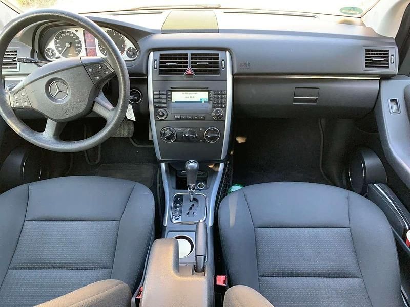 Gebraucht Mercedes B170 116 PS (85 kW) 2007 Polarsilber Van / Kleinbus