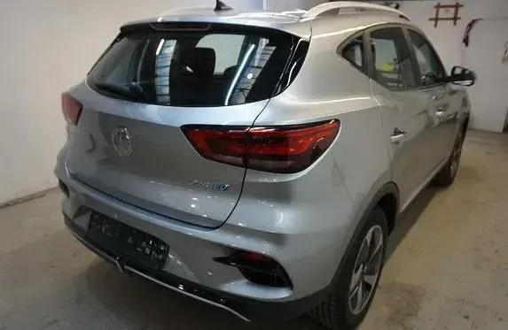Gebraucht MG ZS Luxury 114 kW (156 PS) 2022 Silber SUV