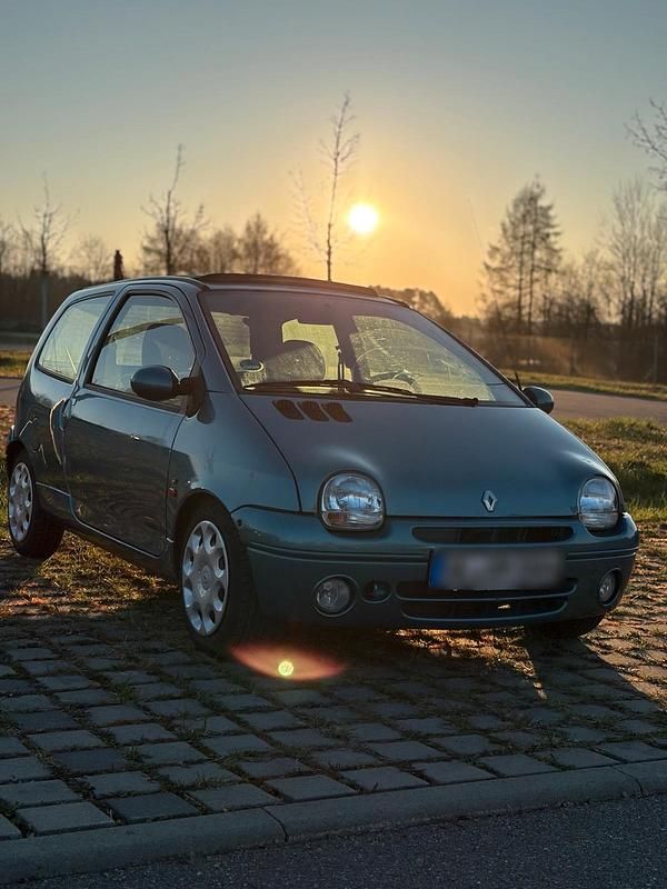 Blau Gebraucht 2002 Renault Twingo Kleinwagen | 2.000 € - Bild 1/4