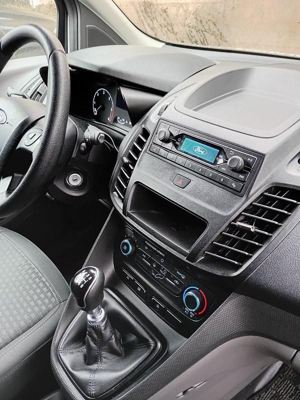 Gebraucht Ford Transit Connect 102 PS (75 kW) 2019 Weiß Van / Kleinbus