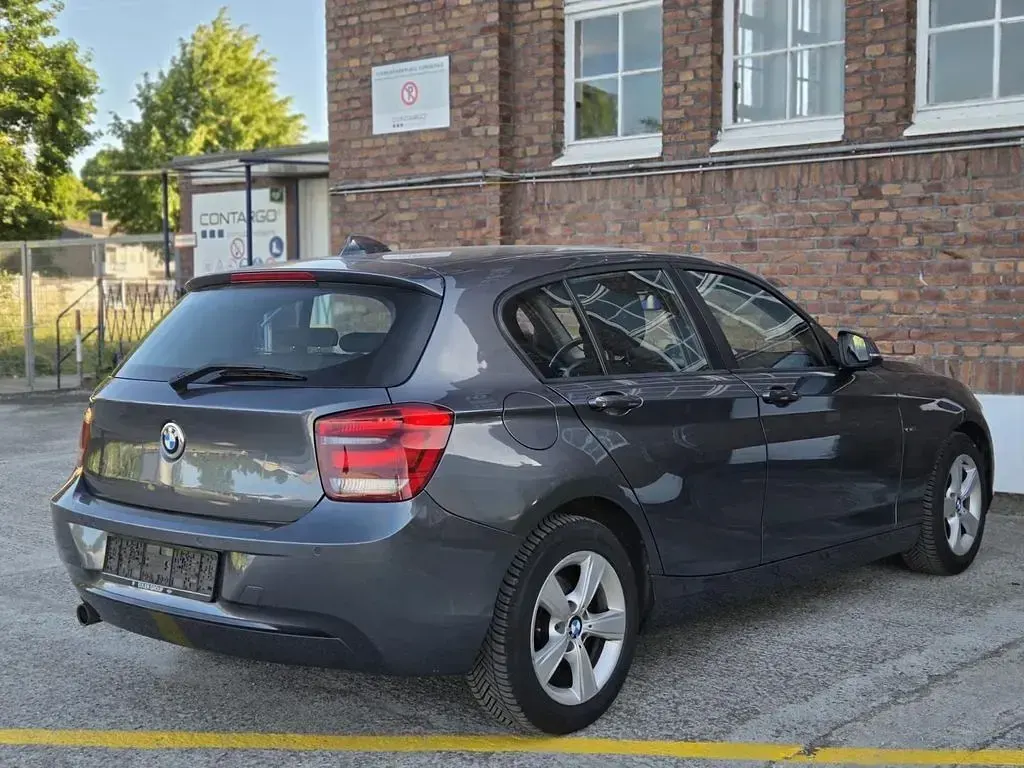 Gebraucht BMW 116 Sport Line 116 PS (85 kW) 2014 Grau Kleinwagen