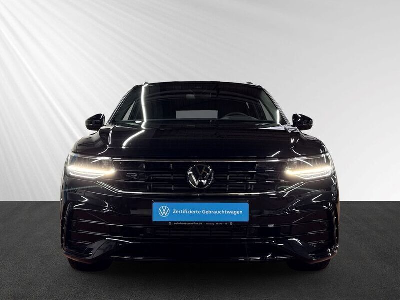 Gebraucht VW Tiguan R-line 150 PS (110 kW) 2024 Deep black perleffekt (schwarz) SUV