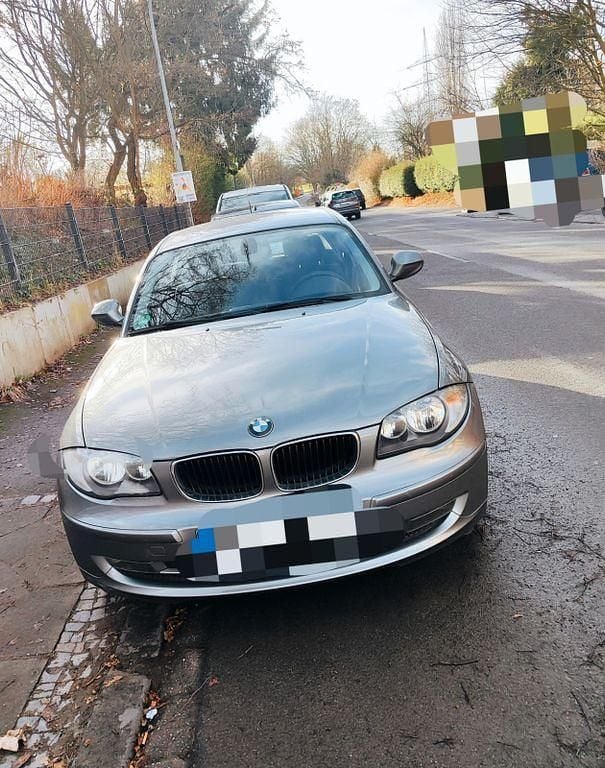 Gebraucht BMW 118 143 PS (105 kW) 2011 Silber Kleinwagen