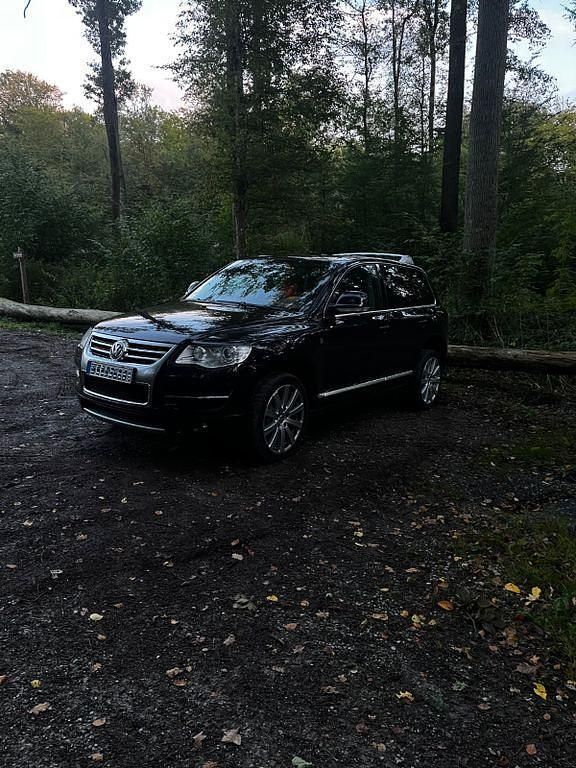 Schwarz Gebraucht 2008 VW Touareg Individual SUV | 11.400 € (Teuer) - Bild 1/4