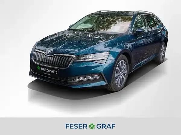 Lavablau metallic Gebraucht 2021 Skoda Superb Kombi | 17.980 € (Fairer Preis) - Bild 1/4