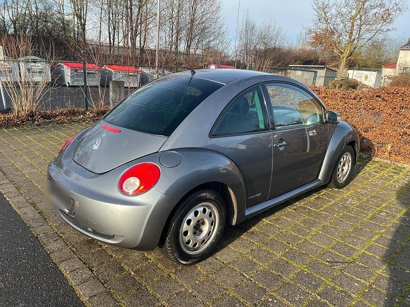 Gebraucht VW Beetle United 105 PS (77 kW) 2008 Grau Kleinwagen