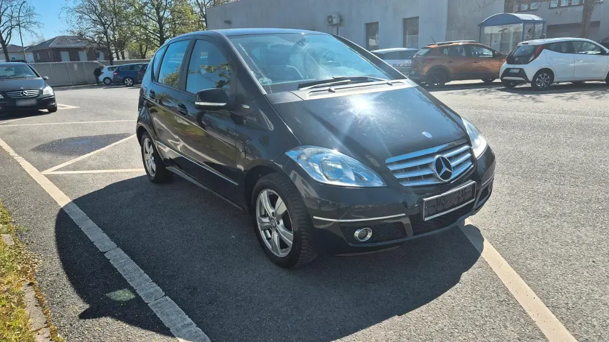 Gebraucht Mercedes A170 Avantgarde 116 PS (85 kW) 2009 Schwarz Limousine