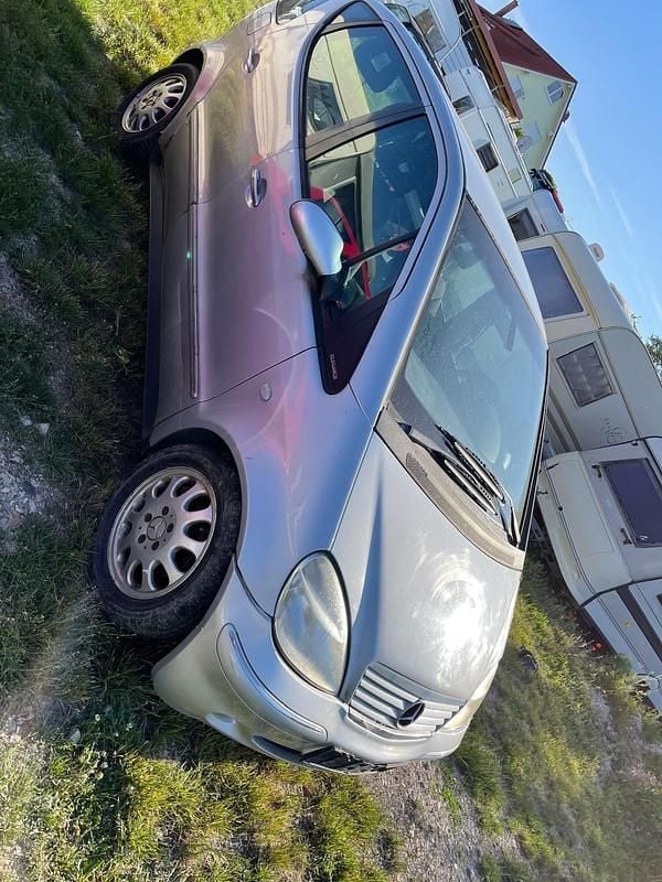 Grau Gebraucht 2002 Mercedes 170 Kleinwagen | 799 € (Fairer Preis) - Bild 1/2