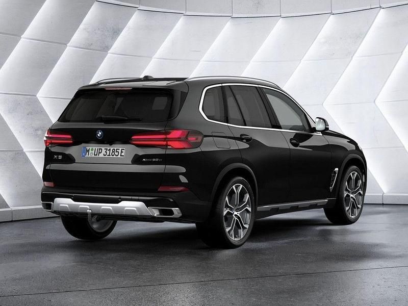 Neu BMW X5 Performance 490 PS (360 kW) 2025 Schwarz SUV