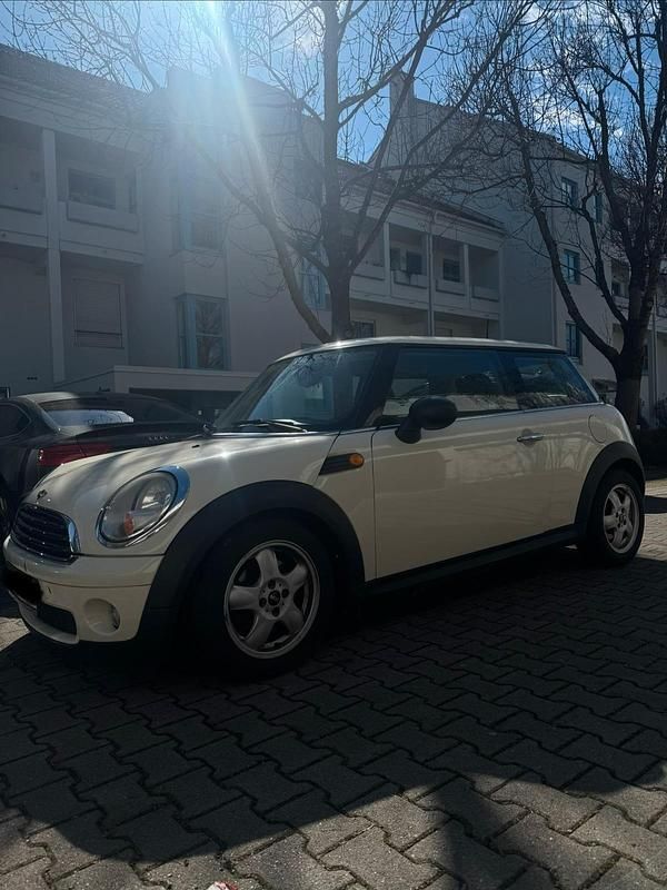 Gebraucht Mini ONE 95 PS (69 kW) 2010 Beige Kleinwagen