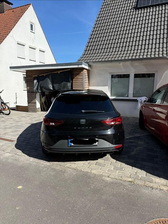 Second-hand Seat Leon CUPRA 280 CP (205 kW) 2015 Negru Berlinǎ