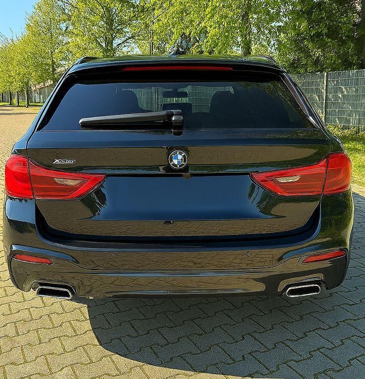 Second-hand BMW 540 Performance 320 CP (235 kW) 2019 Negru Break
