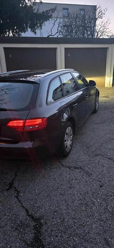 Gebraucht Audi A4 160 PS (117 kW) 2009 Grau Kombi