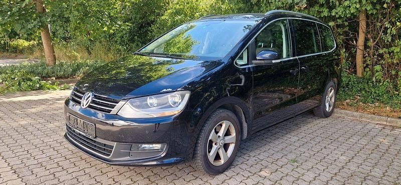 Schwarz Gebraucht 2010 VW Sharan Comfortline Van / Kleinbus | 7.999 € (Guter Preis) - Bild 1/4