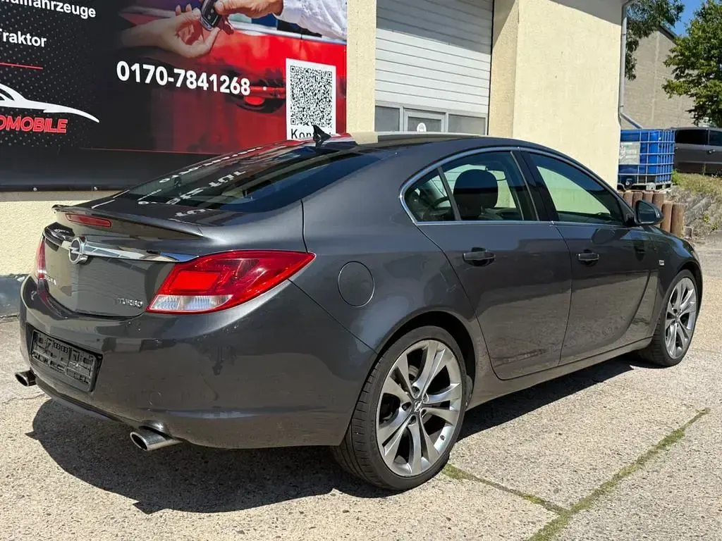 Gebraucht Opel Insignia Sport 220 PS (161 kW) 2011 Grau Limousine
