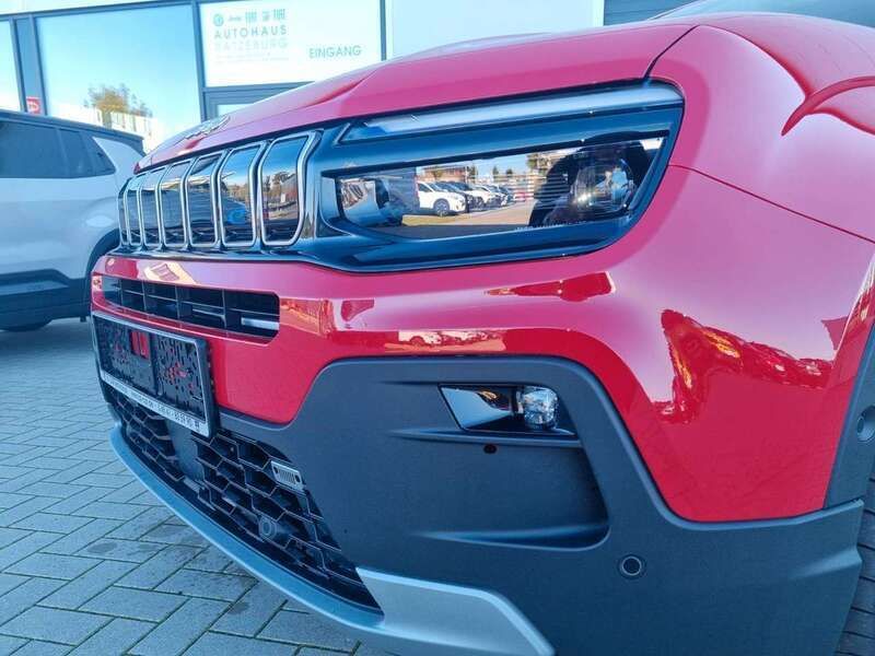 Gebraucht Jeep Avenger EV Summit 114 kW (156 PS) 2024 Ruby red SUV