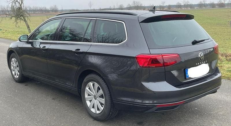 Gebraucht VW Passat Business 150 PS (110 kW) 2022 Grau Kombi