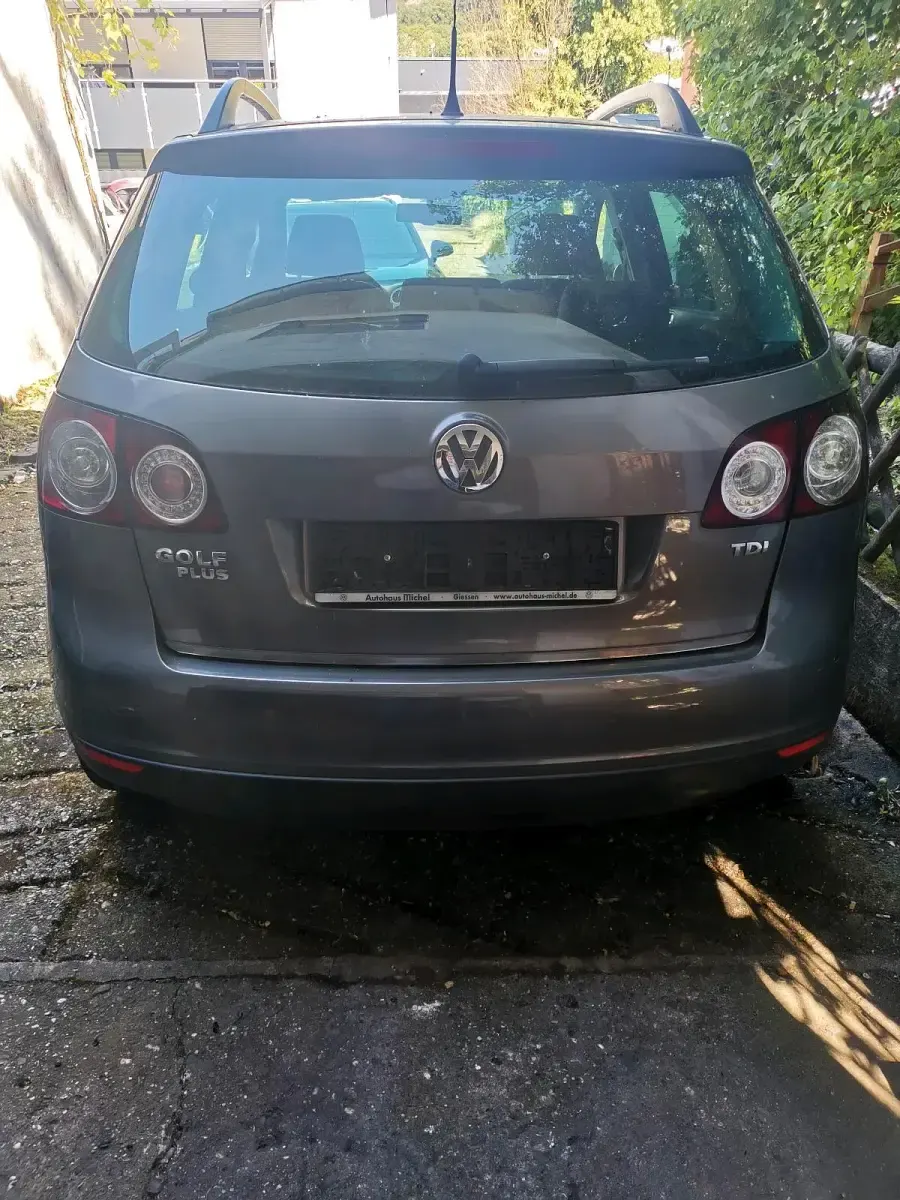Gebraucht VW Golf 105 PS (77 kW) 2008 Grau Van / Kleinbus