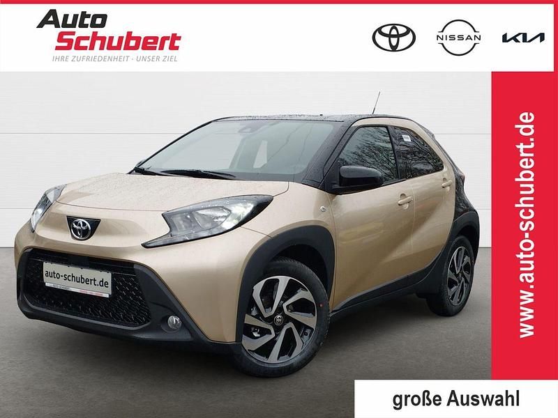 Beige Gebraucht 2025 Toyota Aygo X Basis SUV | 16.980 € (Fairer Preis) - Bild 1/4