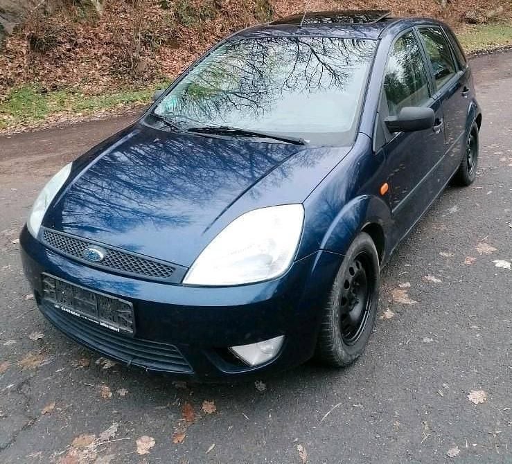 Blau Gebraucht 2002 Ford Fiesta Kleinwagen | 599 € (Superpreis) - Bild 1/4