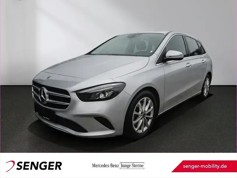 Używany Mercedes B180 Progressive 136 KM (100 kW) 2021 Minivan