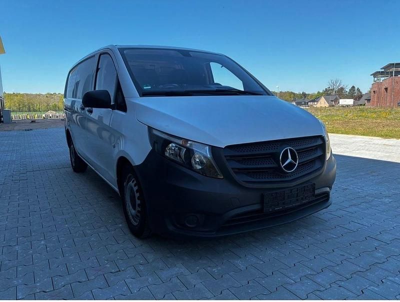 Gebraucht Mercedes Vito 88 PS (64 kW) 2018 Weiß Van