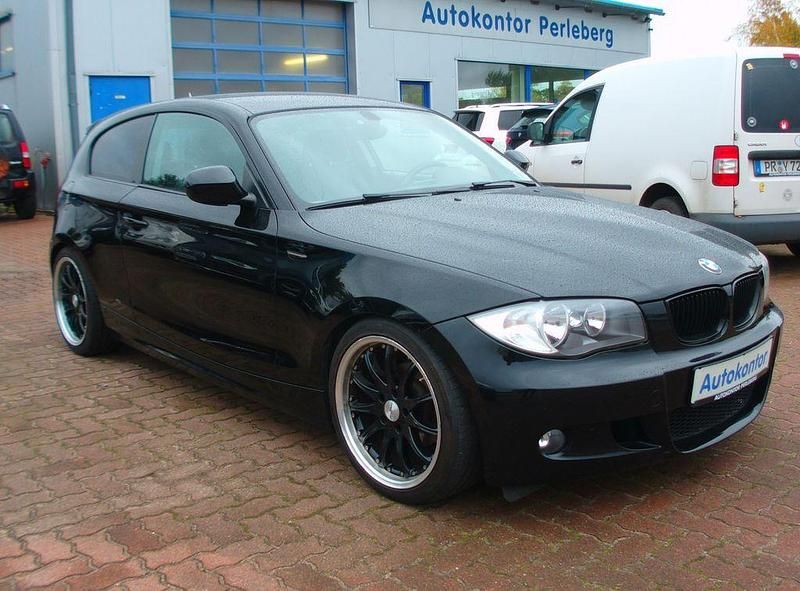 Gebraucht BMW 116 Advantage 122 PS (89 kW) 2010 Schwarz Kleinwagen