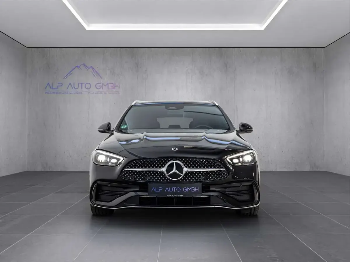 Gebraucht Mercedes C300 AMG 265 PS (194 kW) 2022 Schwarz Limousine