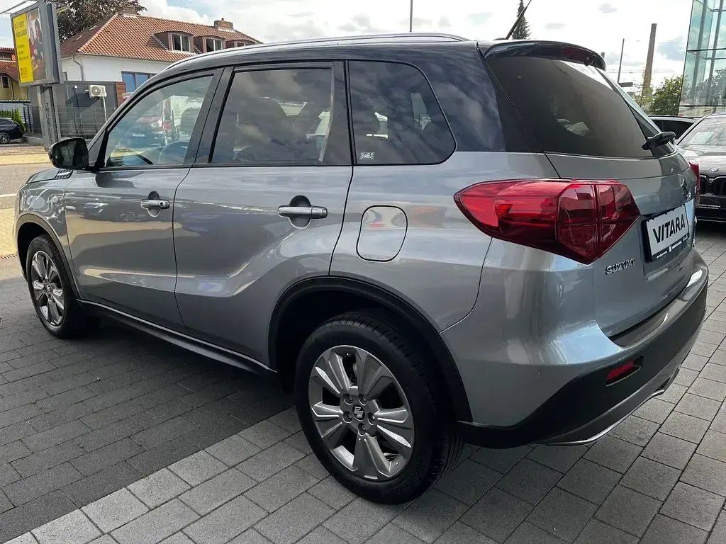 Gebraucht Suzuki Vitara Comfort 140 PS (102 kW) 2019 Grau SUV