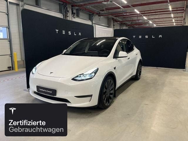 Weiß Gebraucht 2022 Tesla Model Y Performance SUV | 34.300 € (Guter Preis) - Bild 1/4