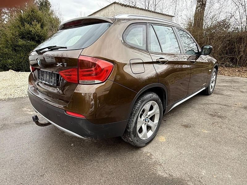 Gebraucht BMW X1 177 PS (130 kW) 2011 Braun SUV