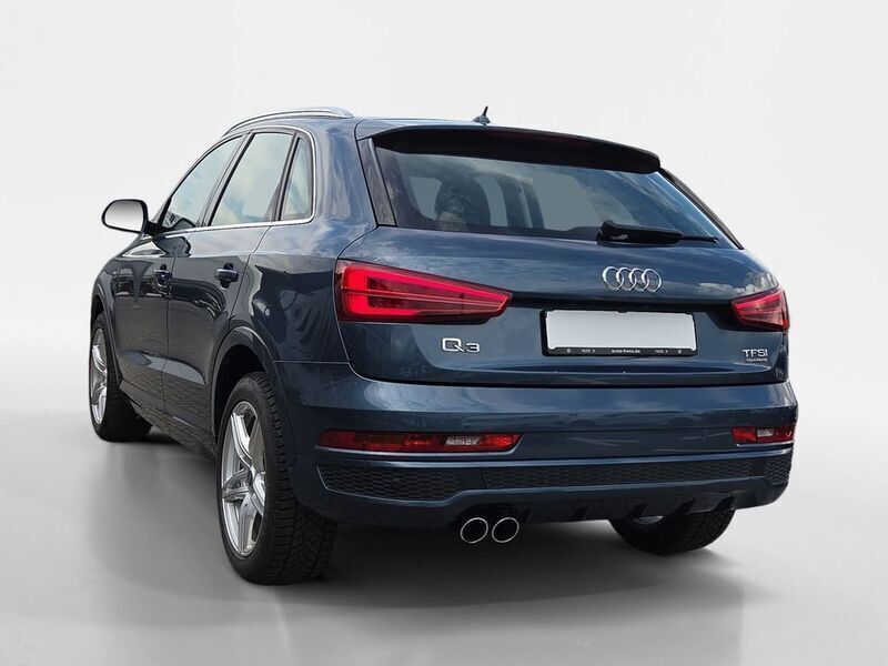 Gebraucht Audi Q3 Design 179 PS (131 kW) 2018 Utopiablau metallic SUV