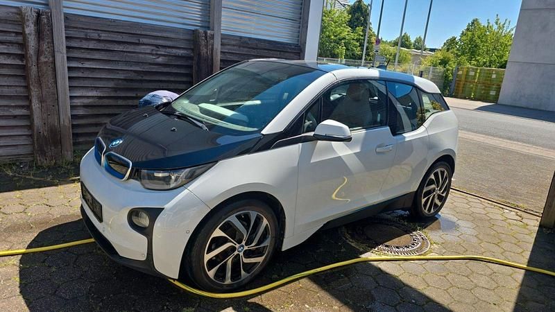 Weiß Gebraucht 2014 BMW i3 Kleinwagen | 14.400 € (Etwas zu teuer) - Bild 1/3