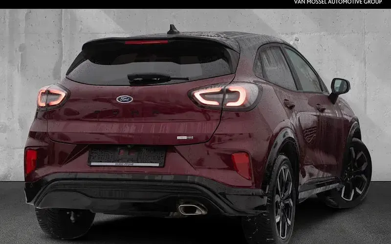 Usata Ford Puma 125 CV (91 kW) 2023 Rosso SUV