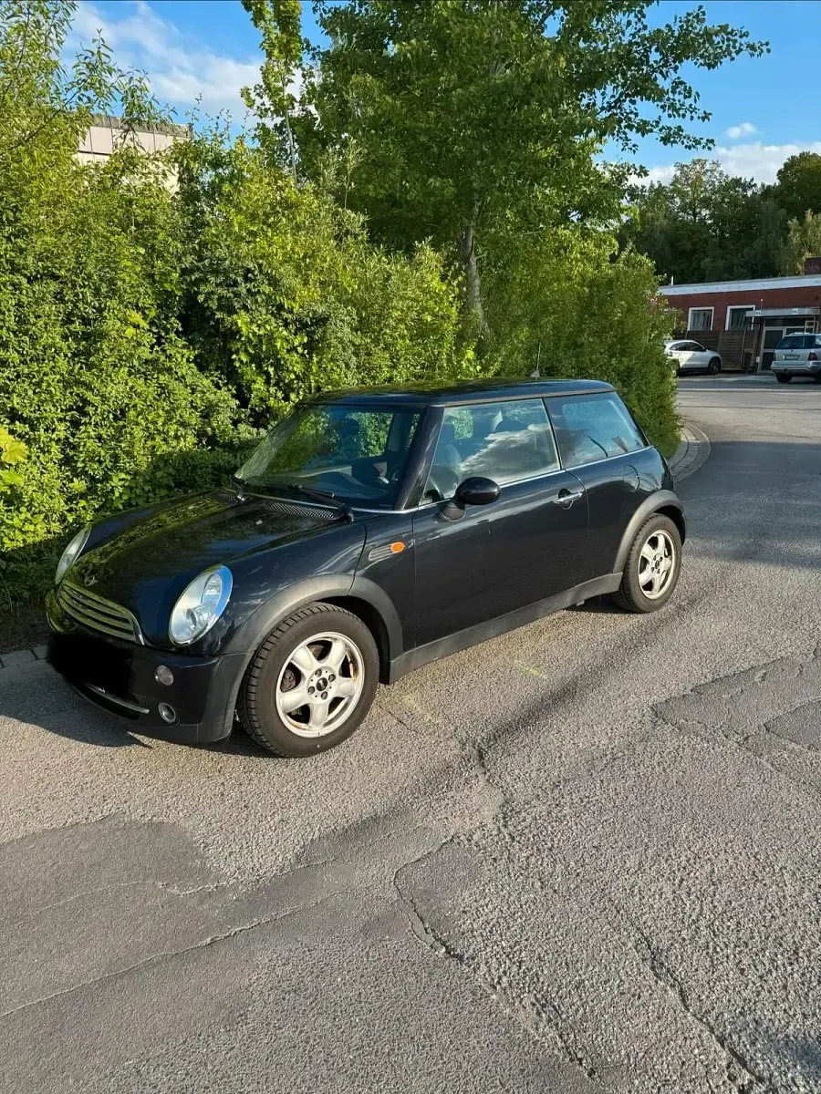 Gebraucht Mini Cooper 90 PS (66 kW) 2006 Schwarz Kleinwagen