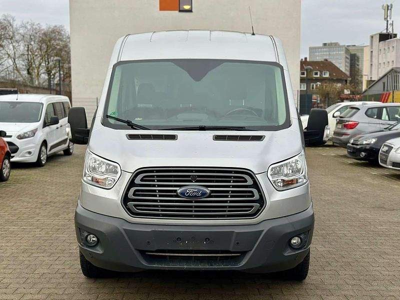 Gebraucht Ford Transit 131 PS (96 kW) 2018 Polarsilber metallic Van / Kleinbus