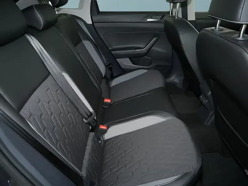 Gebraucht VW Taigo 150 PS (110 kW) 2025 Grau SUV