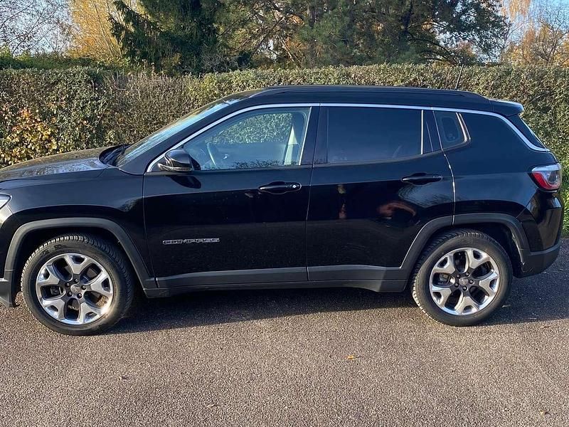 Gebraucht Jeep Compass Longitude 120 PS (88 kW) 2018 Schwarz SUV
