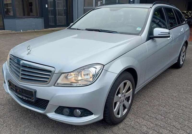 Silber Gebraucht 2012 Mercedes C200 Kombi | 6.990 € (Fairer Preis) - Bild 1/4