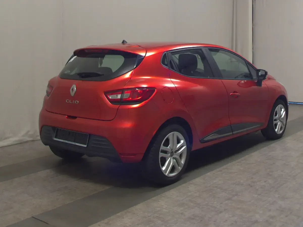 Gebraucht Renault Clio 90 PS (66 kW) 2019 Rot