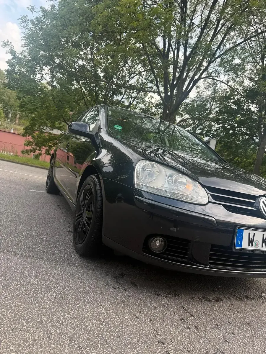 Gebraucht VW Golf V 84 PS (61 kW) 2007 Schwarz Kleinwagen