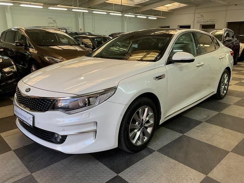 Gebraucht Kia Optima Spirit 141 PS (103 kW) 2016 Weiß Limousine