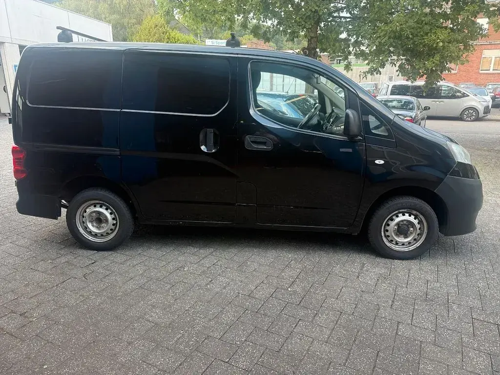 Gebraucht Nissan NV200 Premium Edition 86 PS (63 kW) 2010 Schwarz Van / Kleinbus