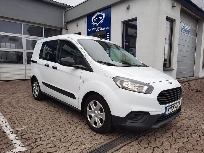 Gebraucht Ford Transit Trend 101 PS (74 kW) 2021 Weiß Van / Kleinbus