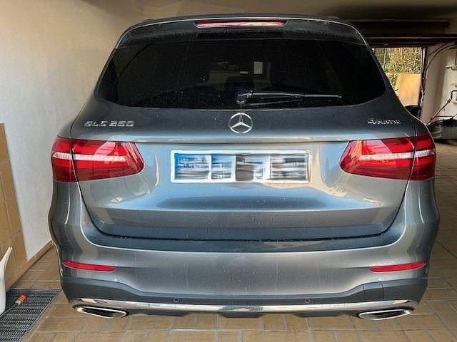 Gebraucht Mercedes GLC250 211 PS (155 kW) 2018 SUV