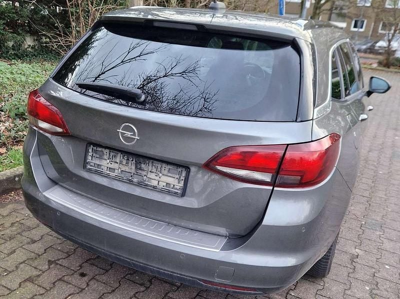 Silber Gebraucht 2021 Opel Astra Design Edition Kombi | 11.990 € (Guter Preis) - Bild 1/4