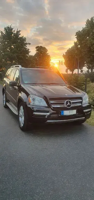 Gebraucht Mercedes GL350 211 PS (155 kW) 2012 Schwarz SUV