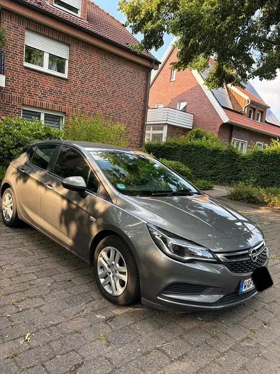 Gebraucht Opel Astra Edition 125 PS (91 kW) 2018 Limousine