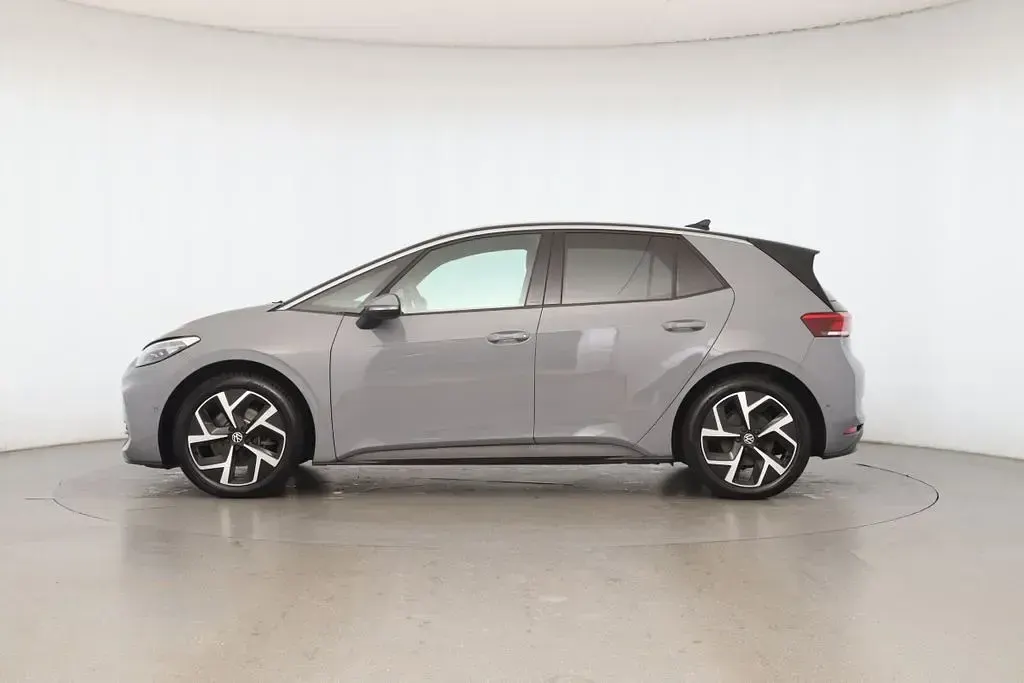 Gebraucht VW ID.3 Pro 150 kW (204 PS) 2024 Mondsteingrau Kleinwagen